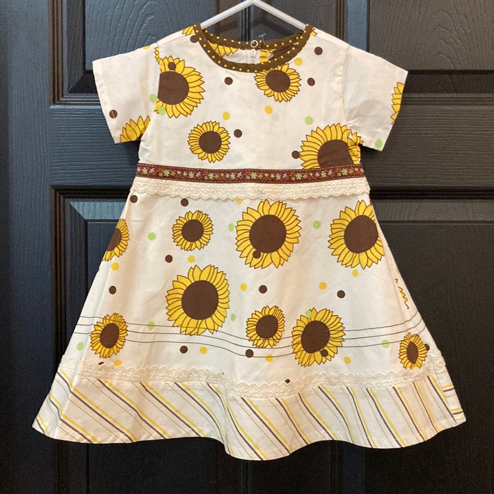 CoCo Bon Bon’s Little girls Sunflower dress